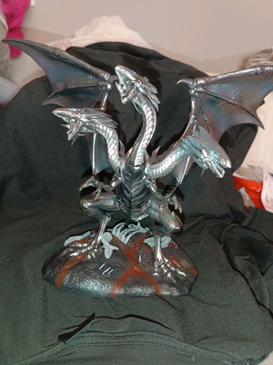 Yu-Gi-Oh figure Blue-Eyes ultimate White Dragon 25 cm like new