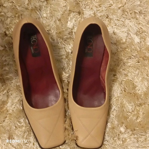 TECNOpro beige pump shoe size 38 like new