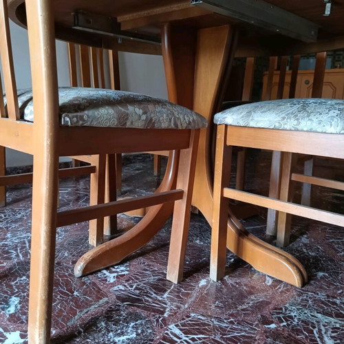 Wooden round dining set used with 6 chairs and extension