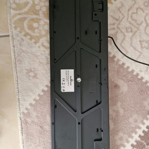 Powertech PT-677 keyboard used, Greek layout