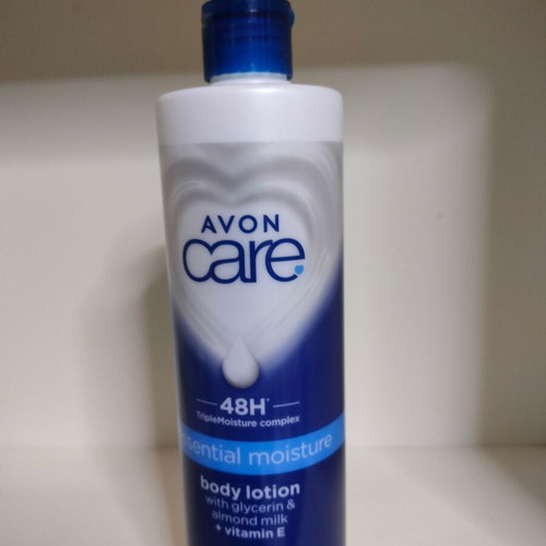 Body lotion with glycerin, almond milk and vitamin E 400ml