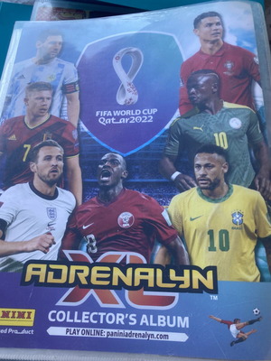Panini Adrenalyn XL FIFA World Cup Qatar 2022 κάρτες με άλμπουμ, 155 κάρτες