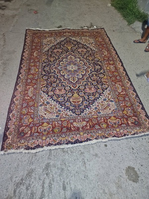 Ръчно изработен килим 310×200 см в отлично състояние