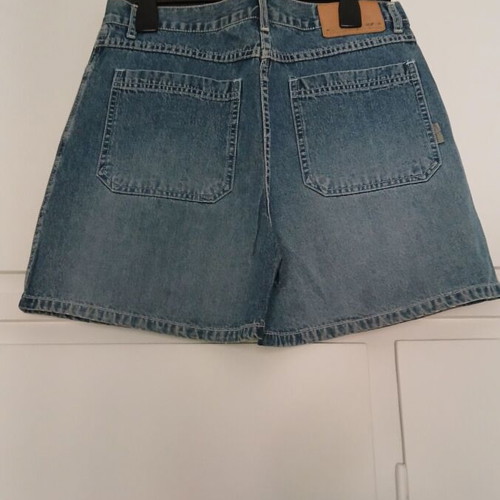 Cobb women's denim shorts like new, size M, 100% cotton