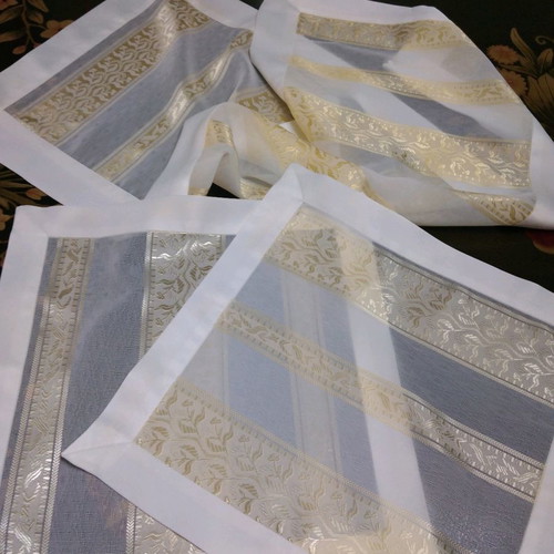 Soufli Silk Set new with golden details