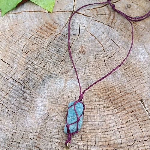 Macrame necklace with aquamarine new, handmade pendant