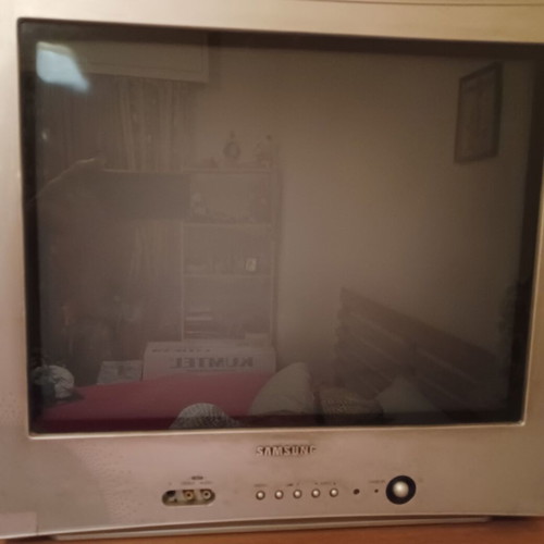 CRT televisions used, pack of 2 Philips 29" and Samsung 21" with remote