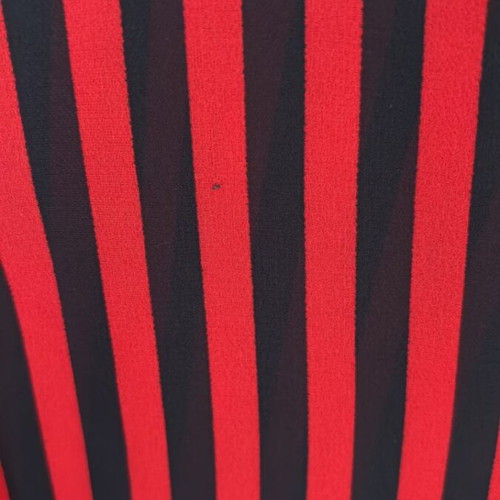Blouse shirt size M like new, black and red