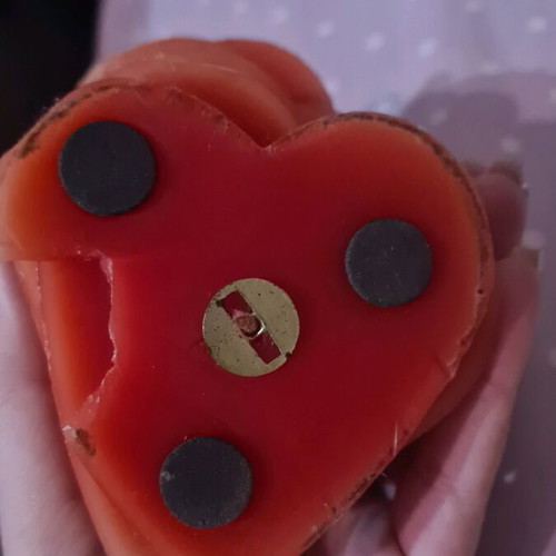 Heart-shaped candle new