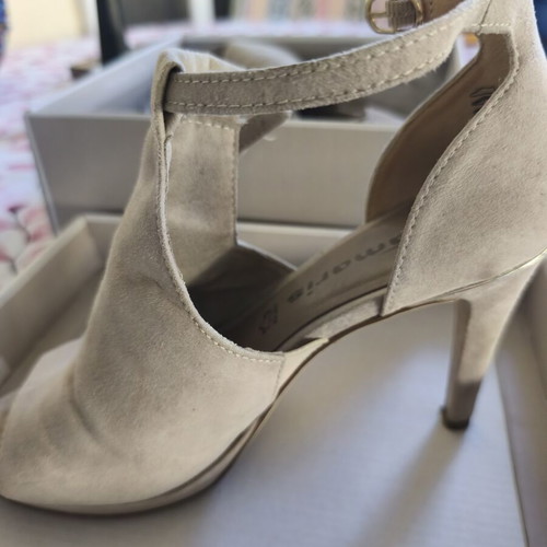 Tamaris pumps beige size 38 like new