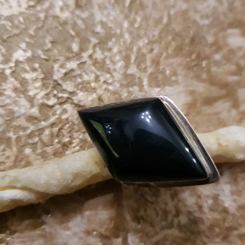 Silver ring with onyx used