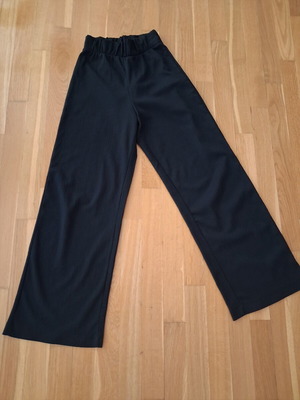 Pink Woman Black Summer Pants like new, lightweight