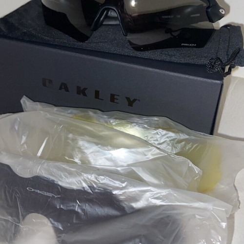 Oakley sunglasses new, black