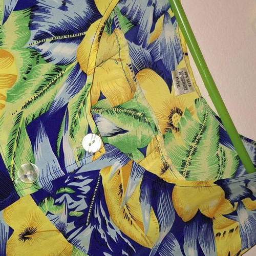 Dress green blue yellow like new, size XXL