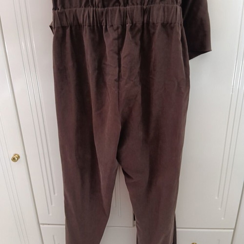 Sisley brown jumpsuit with back zipper