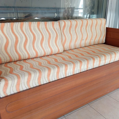 Sofa with storage like new, 161x56 cm, 38 cm depth