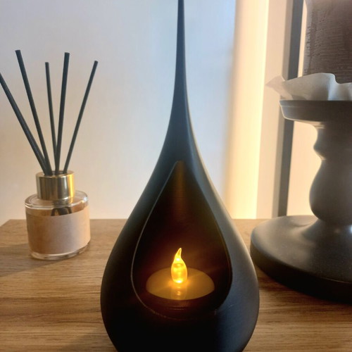 Teardrop Candle Holder, modern minimal design
