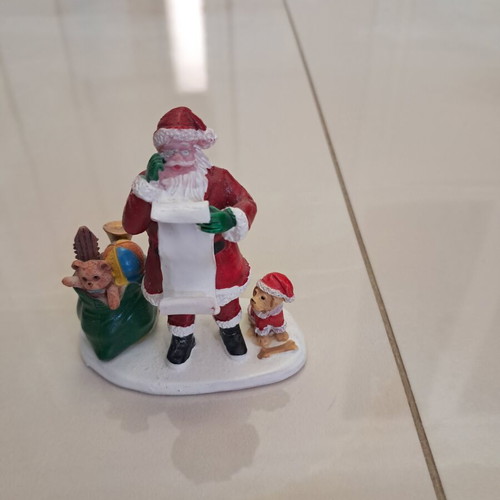 Lemax figure new