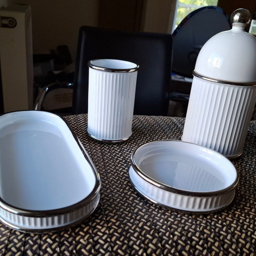 Bathroom accessory set 4 pieces new, white porcelain with chrome details