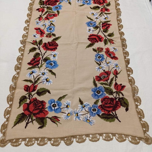 Cross-stitch table runner like new