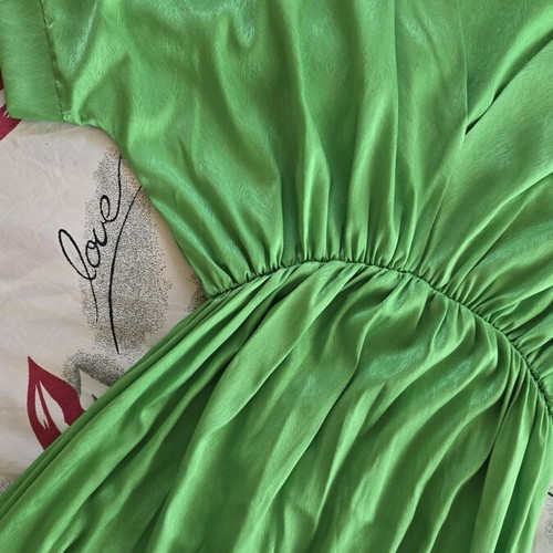 Maxi dress in bright green with satin texture and V neckline, size L