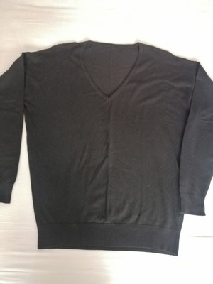Laredute sweater size M like new