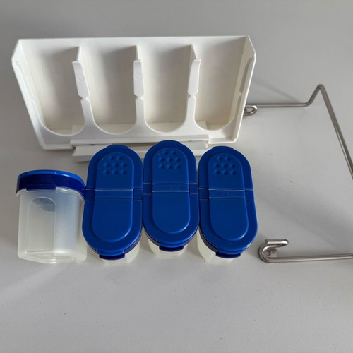 Tupperware wall spice rack set like new, 4 pieces