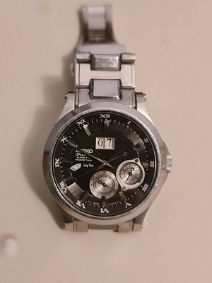 Seiko kinetic premium perpetual calendar!!