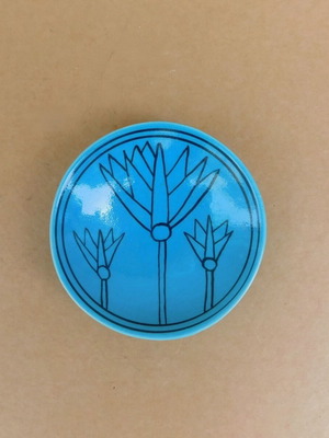 Ceramic decorative plate like new, 9 cm diameter