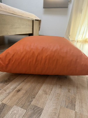 Pouf 60x60 orange like new