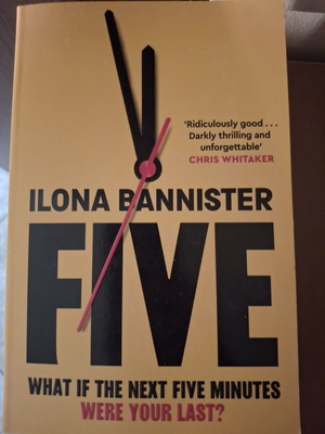 Book "Five" English thriller used in very good condition