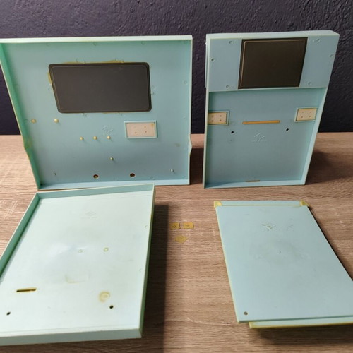 Vintage Happy Sisters bathroom furniture toy set used