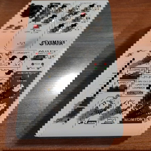 Κονσόλα Μίξης, κάρτα ήχου YAMAHA AG03