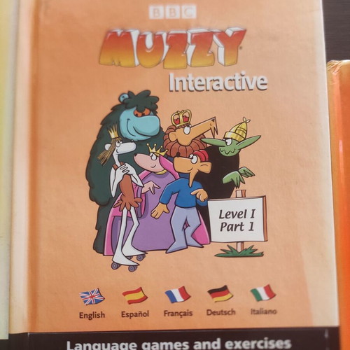 Muzzy language learning books used, pack of 5 books with DVDs