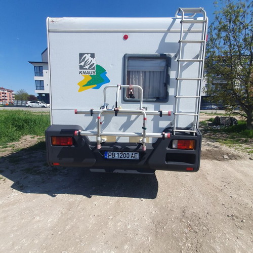 KNAUS camper used with two air conditioners and solar system
