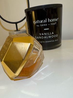 Lady Million perfume used
