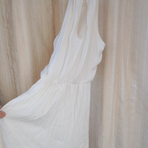 White dress with elastic waist like new Bershka
