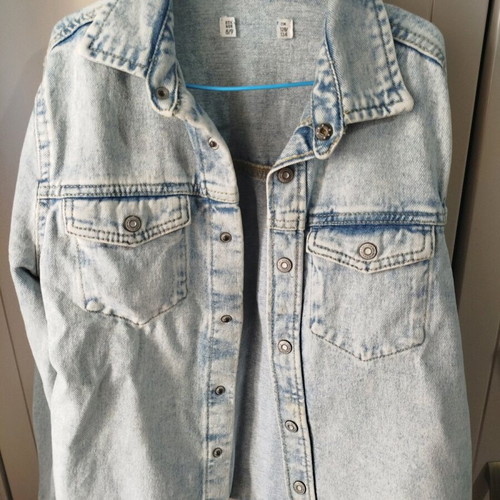Boys' denim jacket size 8-9 used, blue