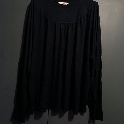 Essential original plus size blouse new XXL-XXXL without tag