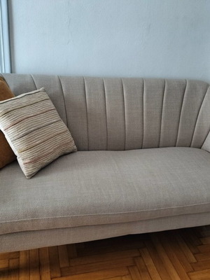 Egedal 2.5-seater sofa beige, like new