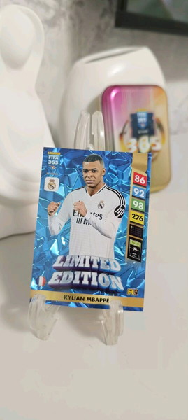 Kylian Mpappé Limited edition PANINI FIFA 365