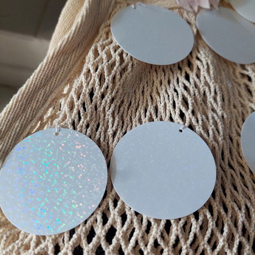 Net bag with large white iridescent sequins, like new, beige shoulder
