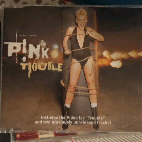 Collectible CDs like new, 7 genuine singles with booklets