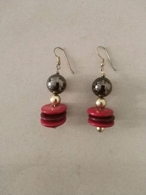 Handmade earrings like new, red