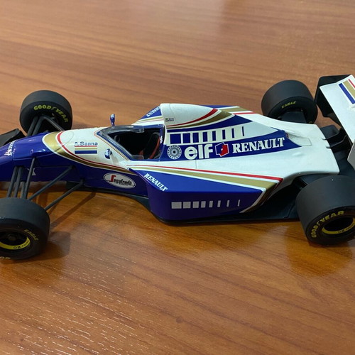 Williams FW-16 Lang scale 1/18 like new