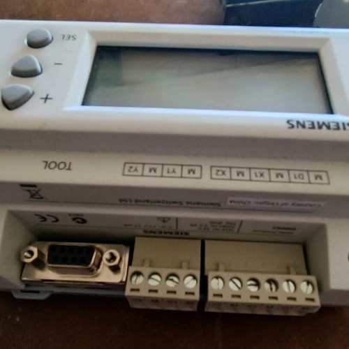 Siemens RWD62 PLC like new, pack of 2 with power supply