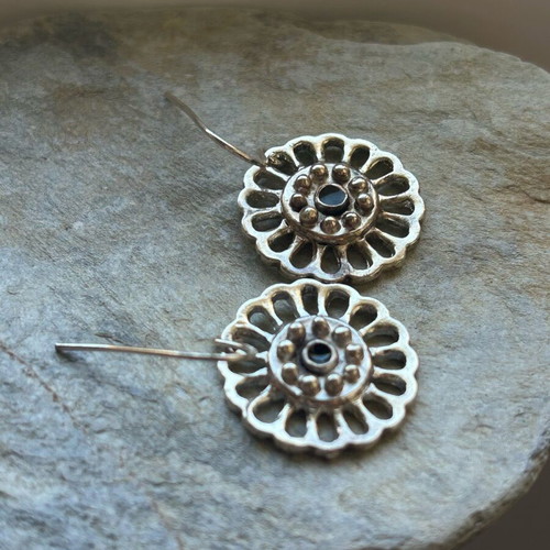 Silver earrings with black detail in center new