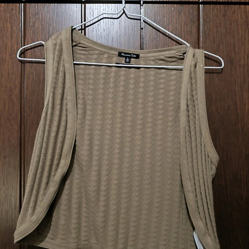 Massimo Dutti beige vest like new, size S