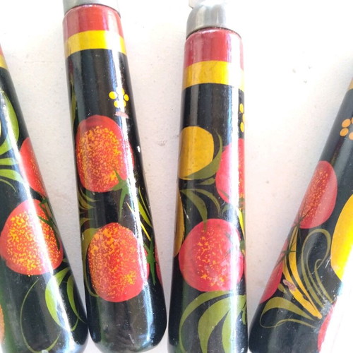 Vintage Khokhloma Knife Set like new, handmade & collectible