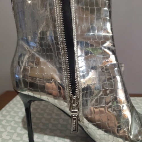 Bershka Silver Croc Ankle Boots size 39 like new